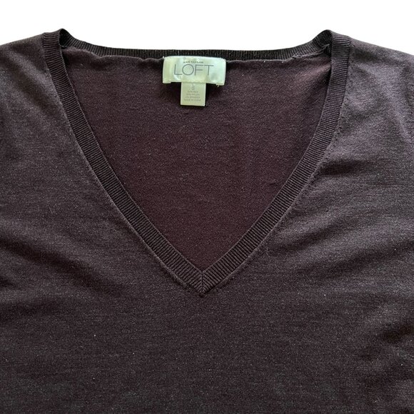 Loft Anne Taylor Silk Blend V-Neck Sweater Womens S Long Sleeve Eggplant Classic - Picture 3 of 11